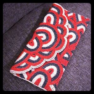 Beautiful, fully beaded Akira Black Label clutch!